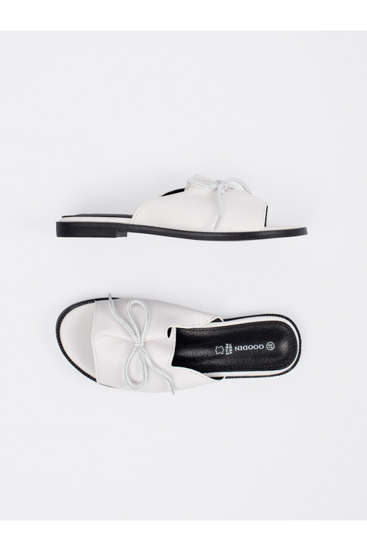 biela farba papuče płaksie s lukom