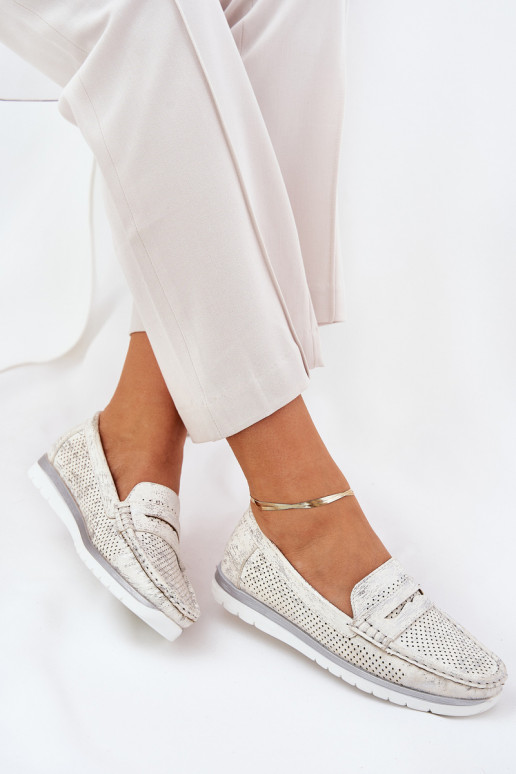 moteriške mokasíny z eko kože striebornej farby Bralithia