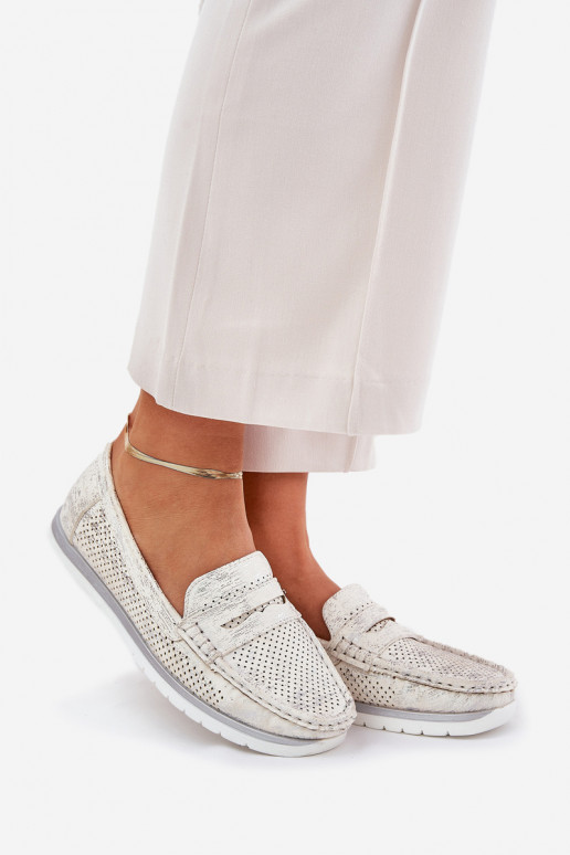 moteriške mokasíny z eko kože striebornej farby Bralithia