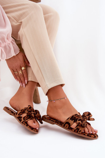 rovná sa Dámske papuče so stuhami so vzormi leopardej kožušiny Hnedá farba Tobin