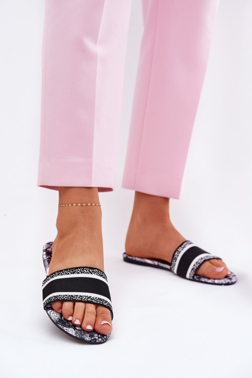 Vzorované rovná sa Dámske papuče čierna Leysi