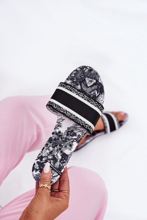 Vzorované rovná sa Dámske papuče čierna Leysi