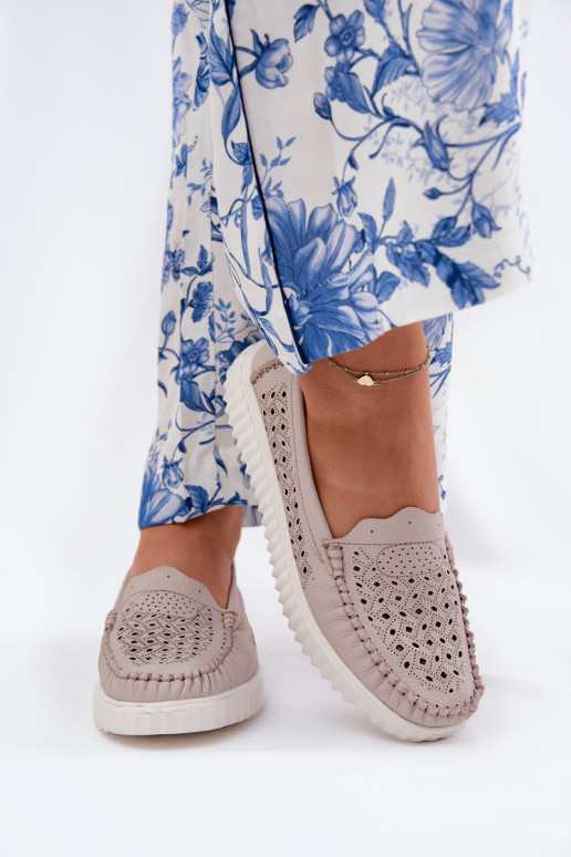 Kožené dámske mokasíny s prelamovanými prvkami Vinceza 88028 béžová