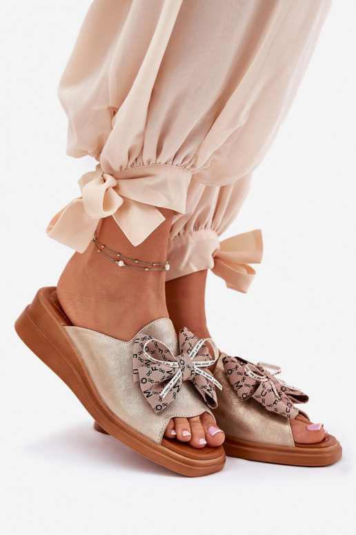 Dámske papuče Zapnuté INedge so stuhami zlatej farby Moonzella Dámske papuče Zapnuté INedge so stuhami zlatej farby Moonzella