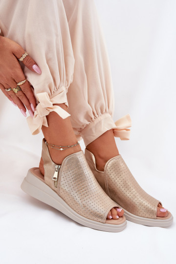 Dámske sandále Zapnuté INedge zlatej farby Mevinette