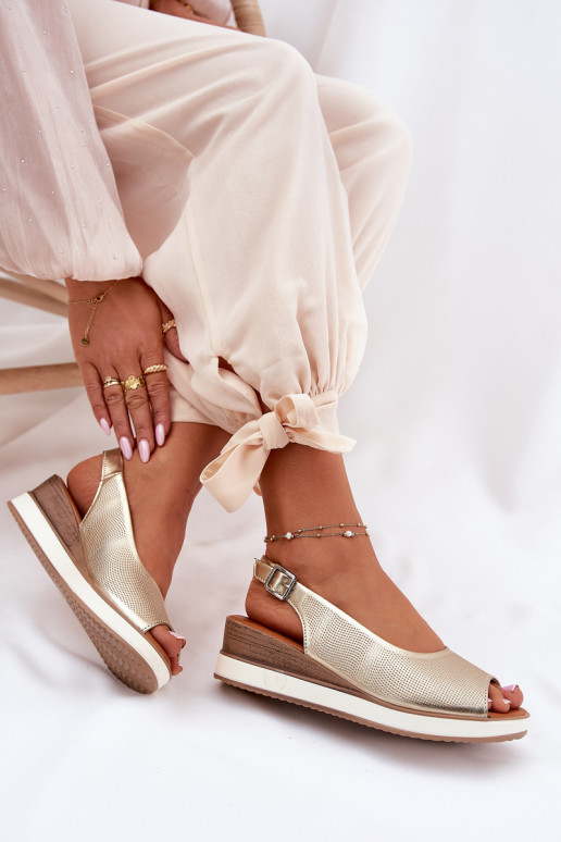 Kožené Sandále na platforme Artiker 56C2312 zlatej farby