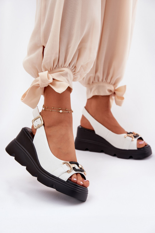 Dámske sandále Dámske Zapnuté INedge a platforma s ozdobami Artiker 56C1588 biela farba