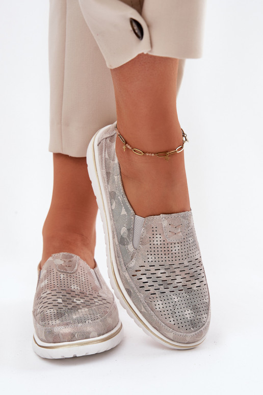 vyrobené zo semišových topánok nápadného modelu v béžovo-zlatej farbe Inez vyrobené zo semišových topánok nápadného modelu v béžovo-zlatej farbe Inez