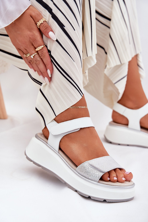 Dámske sandále Dámske Platformie I Koturnie s lepiacimi spojkami S.Barski LR51-543 strieborná farba Dámske sandále Dámske Platformie I Koturnie s lepiacimi spojkami S.Barski LR51-543 strieborná farba