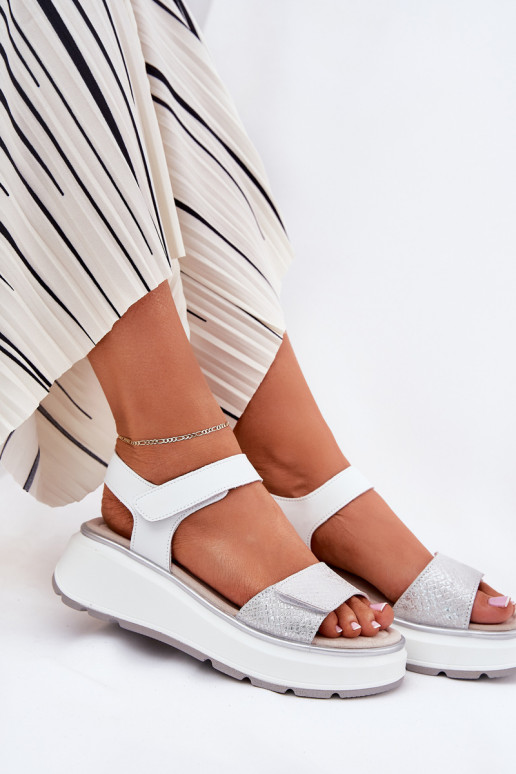 Dámske sandále Dámske Platformie I Koturnie s lepiacimi spojkami S.Barski LR51-543 strieborná farba Dámske sandále Dámske Platformie I Koturnie s lepiacimi spojkami S.Barski LR51-543 strieborná farba