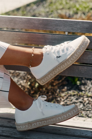 Voľnočasové topánky s šnúrkami Lee Cooper LCIN-25-44-3217 biele