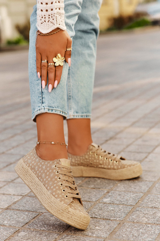 Vzorované voľnočasové topánky s platformou Lee Cooper LCIN-25-08-3646L khaki Vzorované voľnočasové topánky s platformou Lee Cooper LCIN-25-08-3646L khaki