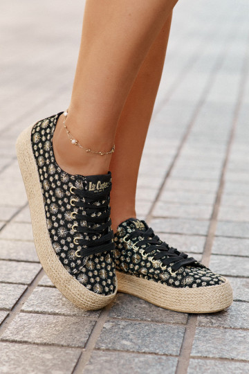 Vzorované voľnočasové topánky s platformou Lee Cooper LCIN-25-08-3647L čierne