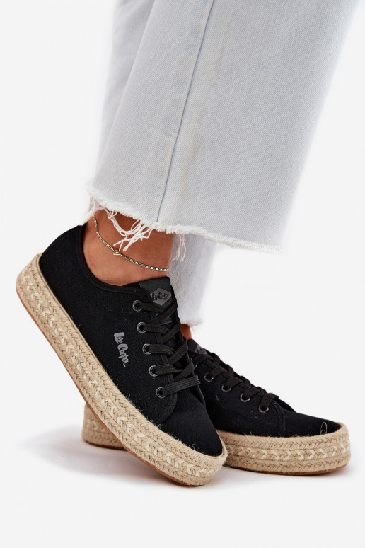 Voľnočasové topánky s šnúrkami Lee Cooper LCIN-25-44-3216 čierne Voľnočasové topánky s šnúrkami Lee Cooper LCIN-25-44-3216 čierne