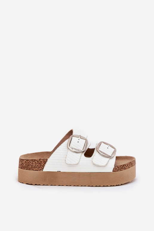 Dámske papuče Platformie s prackami Lee Cooper LCIN-25-35-3496L biela farba Dámske papuče Platformie s prackami Lee Cooper LCIN-25-35-3496L biela farba