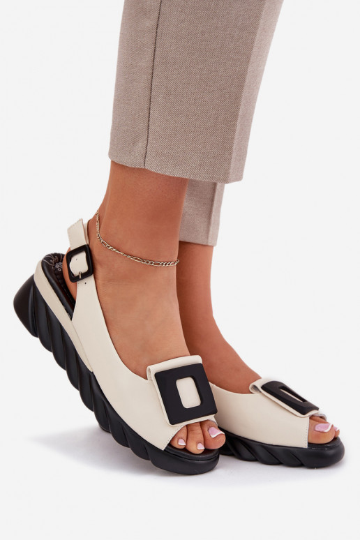 Dámske sandále Dámske Zapnuté INedge s Dekoráciou Artiker 56C1570 béžová Dámske sandále Dámske Zapnuté INedge s Dekoráciou Artiker 56C1570 béžová