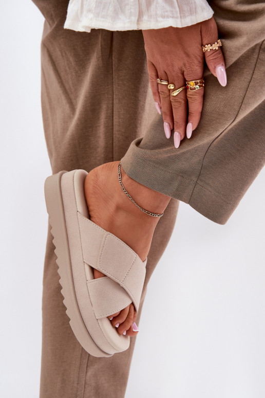 Dámske papuče s platformou Z Przeplatającymi Się Paskami béžová Rinasara