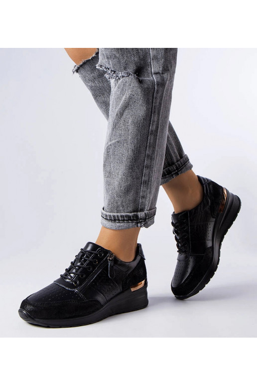 Čierne perforované kožené poltopánky,...