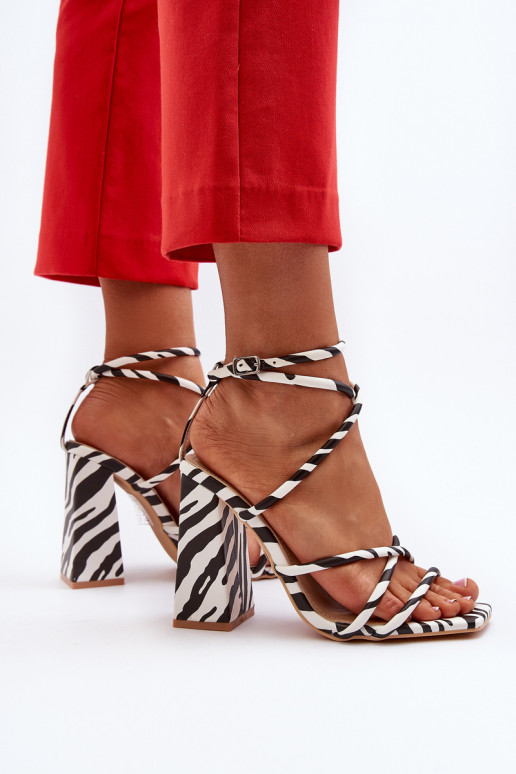 Módne Sandále na vysokom podpätku biely-čierna Josette