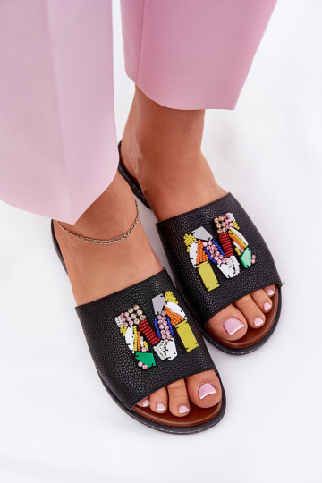 Dámske papuče so širokými podpätkami s ozdobami čierna Clelione