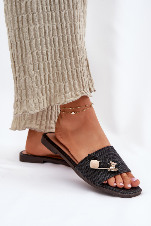 Dámske papuče so širokými podpätkami so stuhami čierna Sallariela