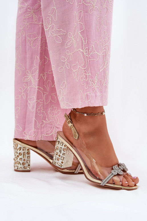 Perregimi sandále s podpätkami D&A MR51-705 zlatej farby