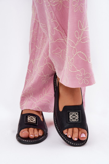 Elegantný štýl Dámske sandále so širokými podpätkami s ozdobami S.Barski KV51-082 čierna 2