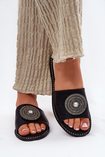 Dámske papuče so širokými podpätkami s ozdobami S.Barski KV51-013 čierna