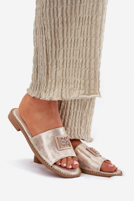 Dámske ploché žabky s ozdobami S.Barski KV51-089 zlatej farby