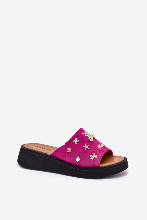 Dámske semišové papuče Z Przypinkami Vinceza 66741 Ružová