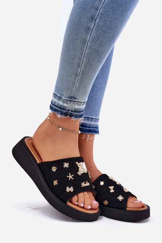 Dámske semišové papuče Z Przypinkami Vinceza 66741 čierna