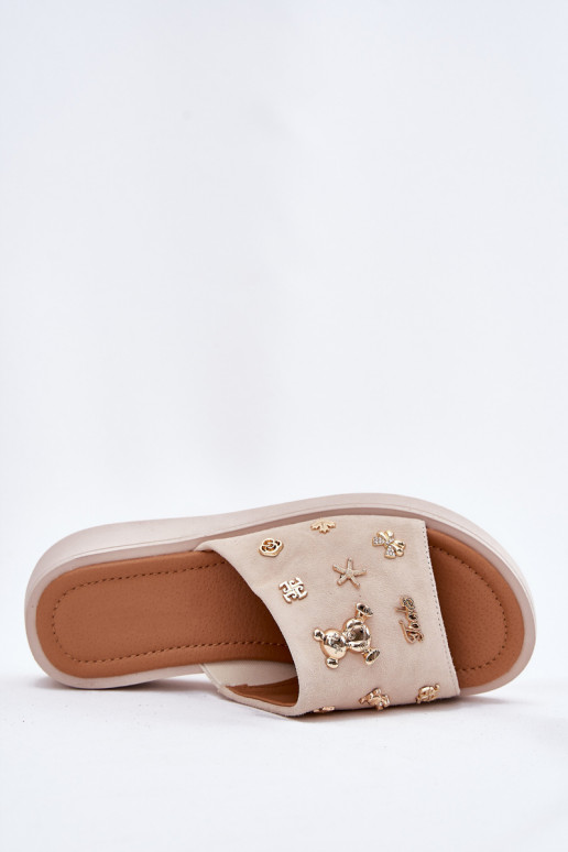 Dámske semišové papuče Z Przypinkami Vinceza 66741 béžová