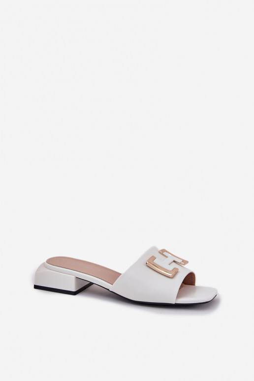 Elegantný štýl Dámske papuče Zapnuté Klocku Ze zlatej farbym Detalem Vinceza 62229 biela farba