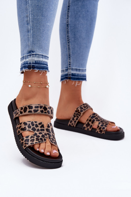 Dámske papuče Z s lepiacim zapínanímem Vinceza 17401 so vzormi leopardej kožušiny