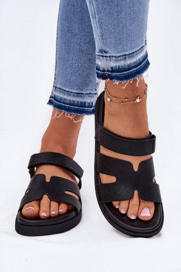 Dámske papuče Z s lepiacim zapínanímem Vinceza 17401 čierna