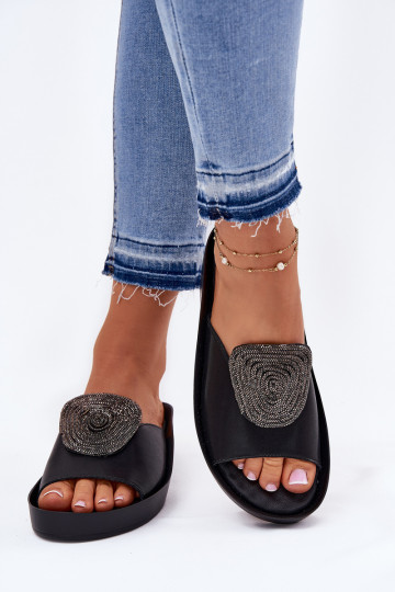 Kožené Dámske Papuče s ozdobami KV51-028 čierna 2