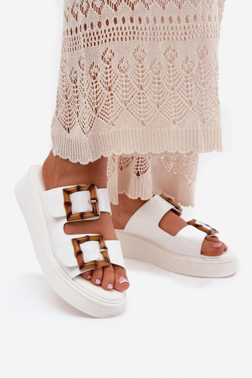 Eko Kožené papuče Dámske s platformou s prackami biela farba Xanivia Eko Kožené papuče Dámske s platformou s prackami biela farba Xanivia