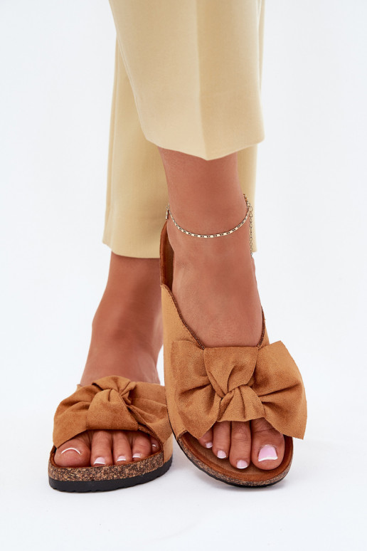 Dámske papuče Zapnuté korkovej podrážke Kokardką Hnedá farba Seressa