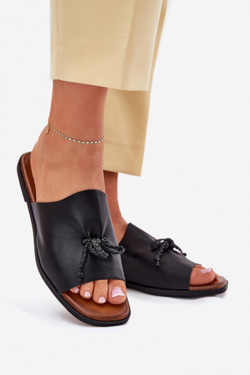 Dámske papuče so širokými podpätkami S Ornatem INiązaniem čierna Norela