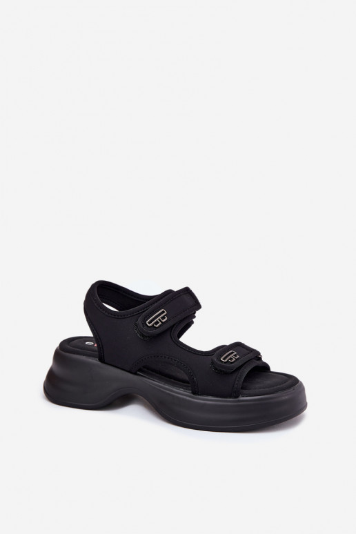 Dámske sandále Ze zlatej farbymi Detalami čierna Luvira Dámske sandále Ze zlatej farbymi Detalami čierna Luvira