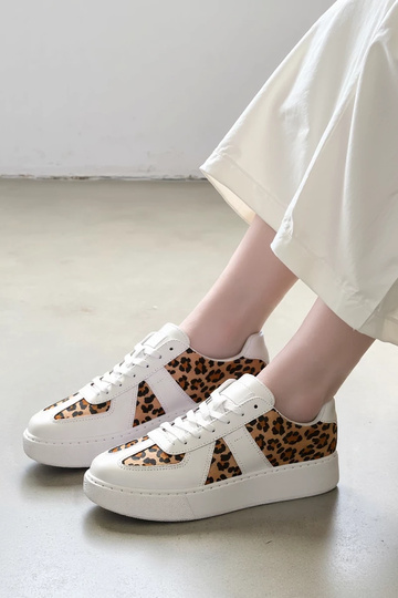 Dámske biele tenisky Fierce 2