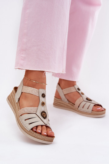 Dámske sandále Zapnuté INedge s krásnymi detailmi Inblu RV000015 slonovina 2