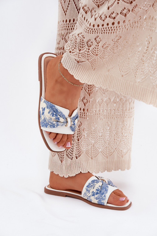 Dámske papuče so širokými podpätkami so stuhami biela farba Avenza