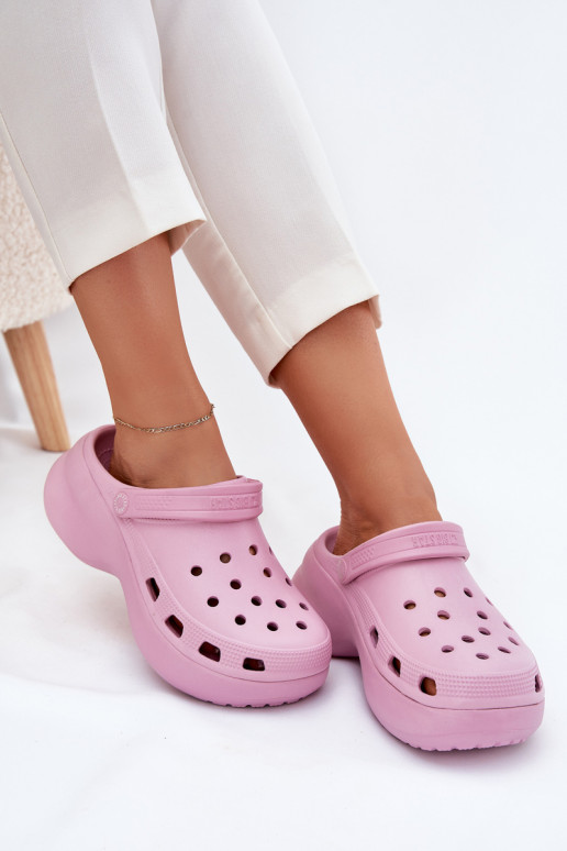 Ľahké papuče Dámske papuče s trendovou masívnou podrážkou Big Star RR274A120 Ružová