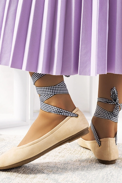 Ružové topánky s mašličkou, „Acro"