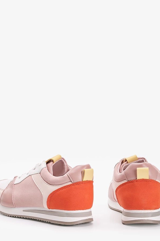 Biele topánky so žltými detailmi,...