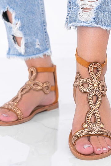 Svetlohnedé sandále zdobené... 2