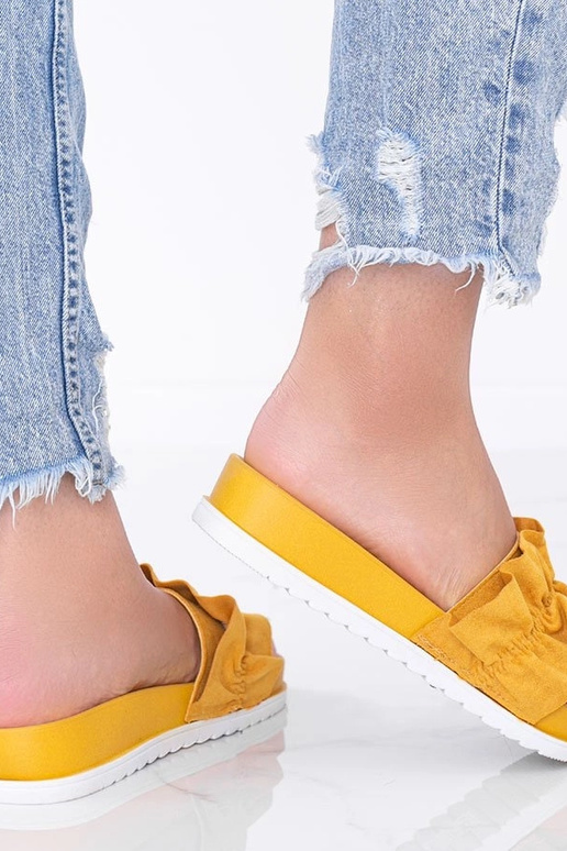 Horčicové sandále s volánmi, „Samanta" Horčicové sandále s volánmi, „Samanta"