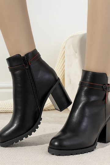 Čierne zateplené čižmy na...