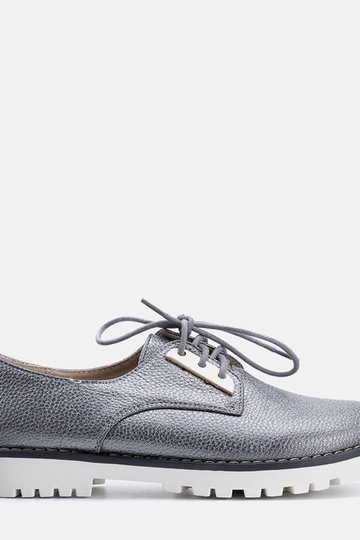 Šedé lesklé detské topánky...